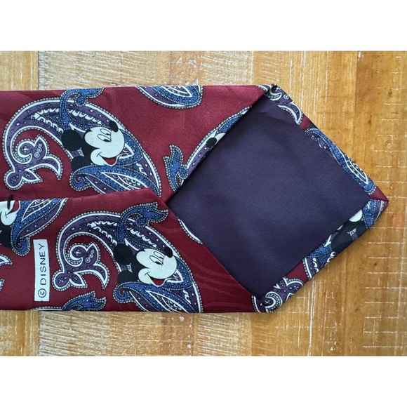 Mickey Mouse Unlimited Disney Necktie Paisley W/ Mickey Faces Men Polyester Tie - Picture 4 of 5